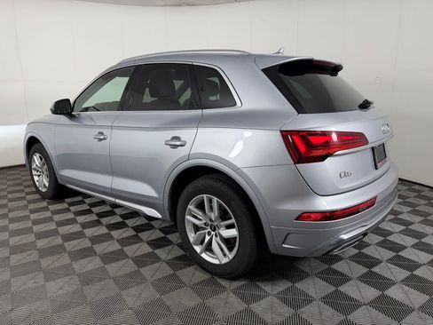 Certified 2023 Audi Q5 2.0T Premium w/ Convenience Package AWD/4WD image 3