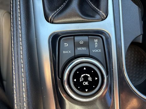 Used 2019 Nissan Maxima 3.5 SL w/ Floor Mat Group FWD image 39