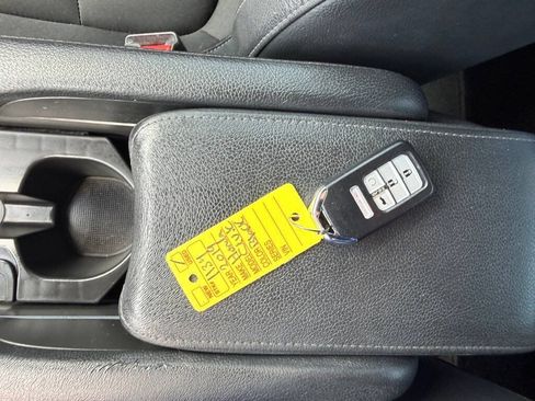 Used 2019 Honda Civic Sport image 32
