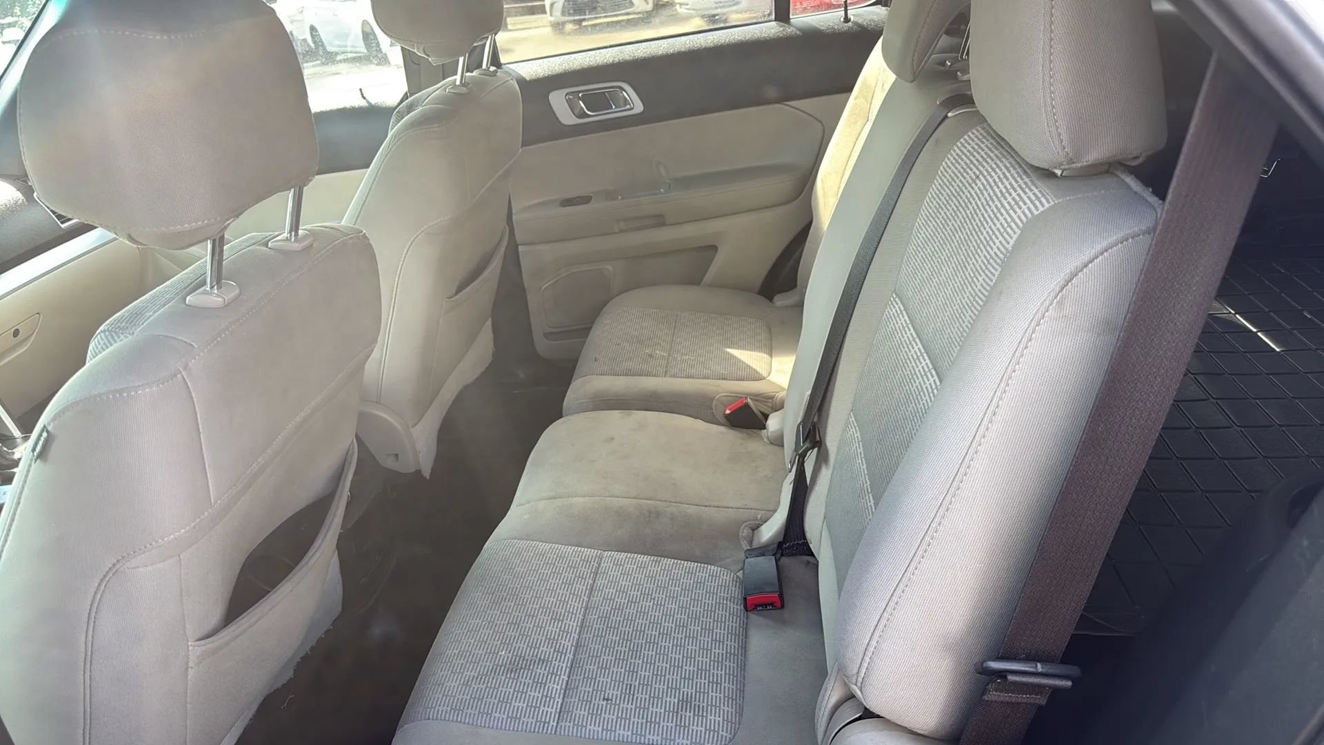 Used 2014 Ford Explorer XLT w/ Equipment Group 201A FWD image 36