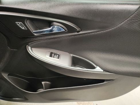 Used 2024 Chevrolet Malibu LT FWD image 9