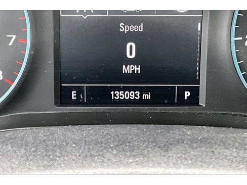 Used 2018 Chevrolet Cruze LT w/ Convenience Package FWD image 22