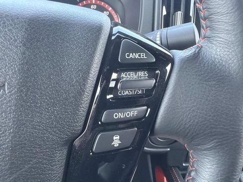 Used 2025 Nissan Frontier Pro-X RWD image 28