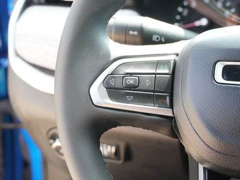 Used 2023 Jeep Compass Latitude AWD/4WD image 27