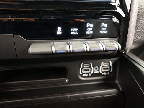 Used 2024 RAM 1500 Big Horn image 27