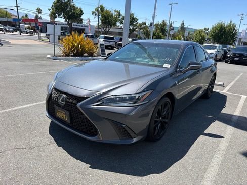 Used 2024 Lexus ES 350 F Sport w/ Accessory Package (Z1) FWD image 3