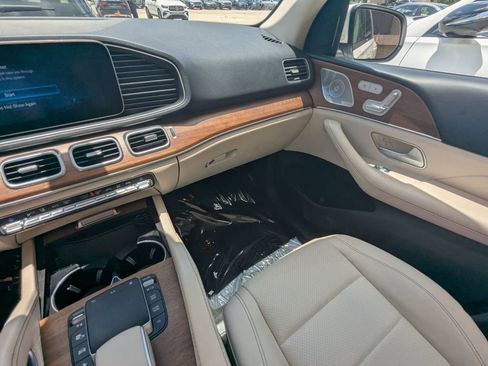 Certified 2022 Mercedes-Benz GLE 350 w/ Premium Package image 4