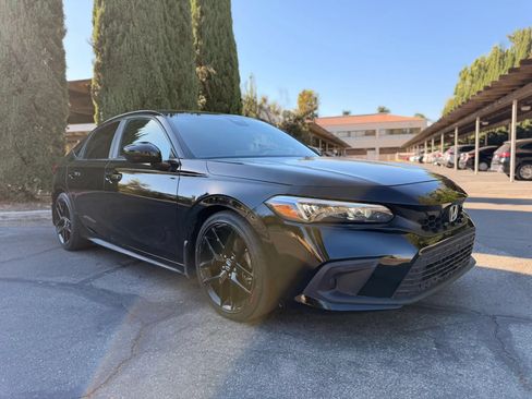 Used 2024 Honda Civic Sport image 3