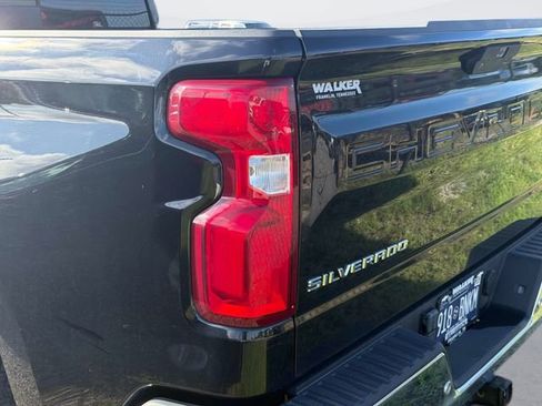 Used 2020 Chevrolet Silverado 1500 LTZ w/ LTZ Plus Package AWD/4WD image 8