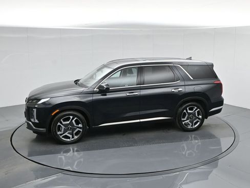 Used 2023 Hyundai Palisade Limited w/ Cargo Package image 46