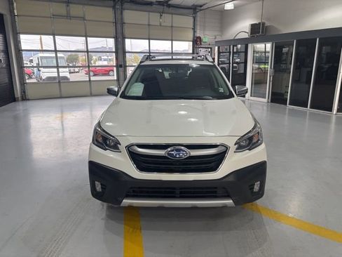 Used 2022 Subaru Outback Touring XT AWD/4WD image 3