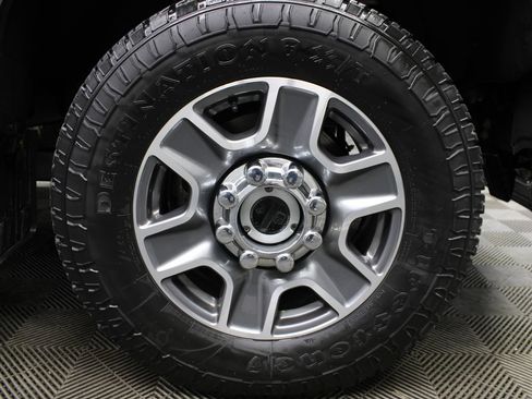 Used 2024 Ford F350 Lariat AWD/4WD image 13