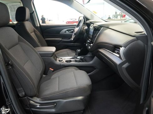 Used 2020 Chevrolet Traverse LT FWD image 38