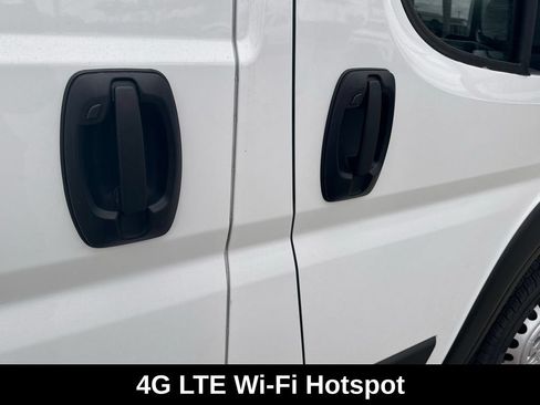 New 2026 RAM ProMaster 3500 w/ Premium Convenience Group FWD image 37
