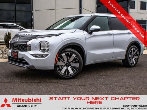 New 2026 Mitsubishi Outlander SEL image 1