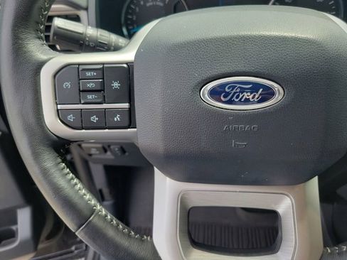 Used 2024 Ford Expedition XLT RWD image 21