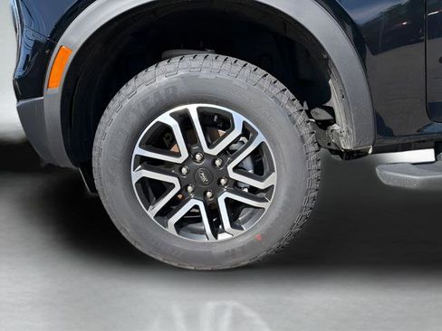 New 2025 Ford Ranger Lariat w/ FX4 Off-Road Package AWD/4WD image 8