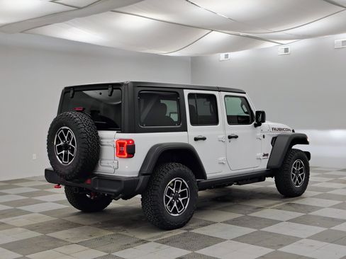 New 2026 Jeep Wrangler Unlimited Rubicon AWD/4WD image 10