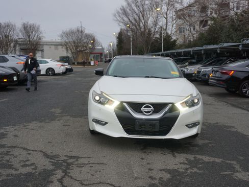 Used 2017 Nissan Maxima 3.5 SL image 2