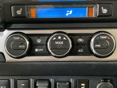 Certified 2023 Toyota Tacoma Limited AWD/4WD image 22