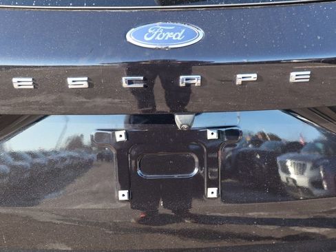 Used 2025 Ford Escape ST-Line Select AWD/4WD image 27