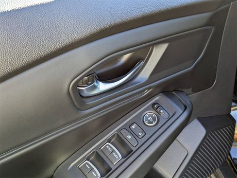 Used 2023 Honda Accord EX image 12