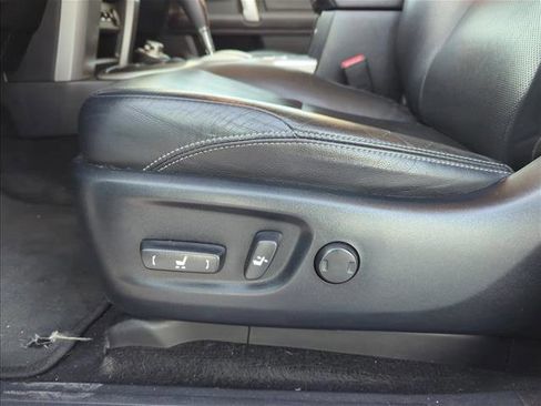 Used 2018 Toyota 4Runner Limited image 11