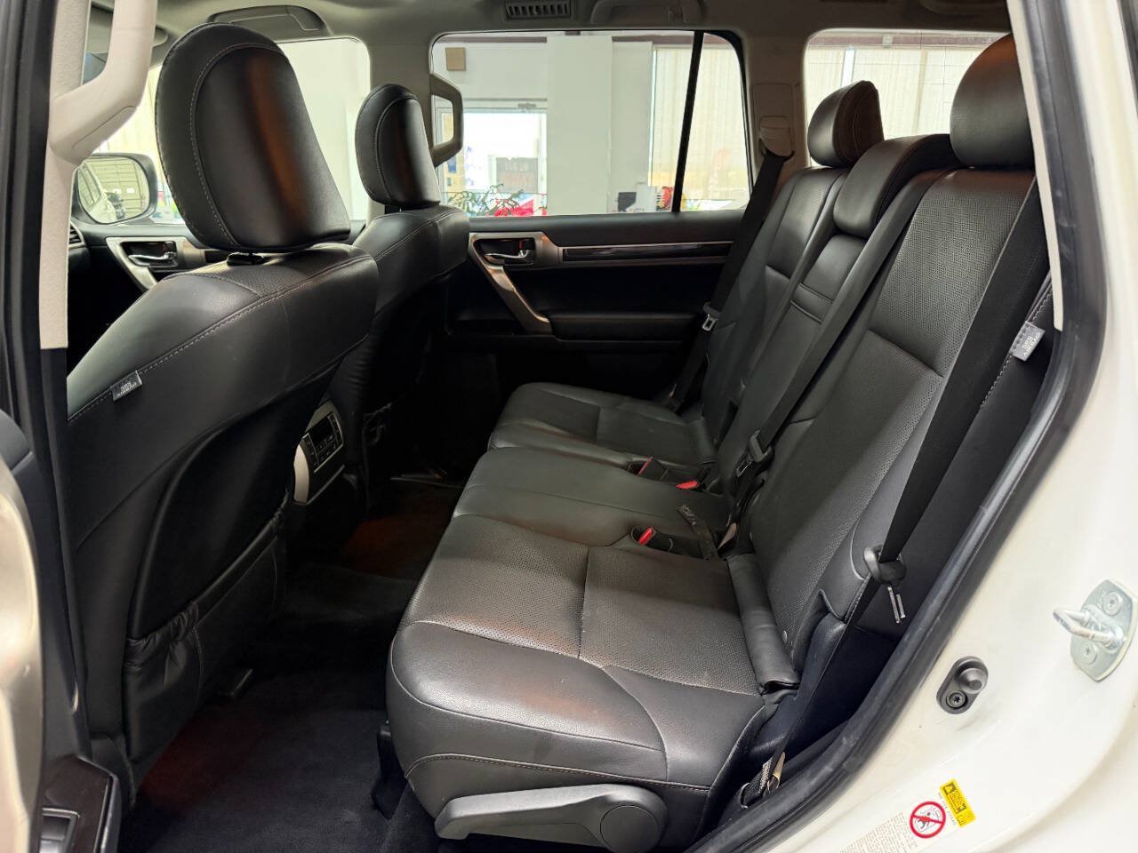 Used 2016 Lexus GX 460 w/ Comfort Package AWD/4WD image 12