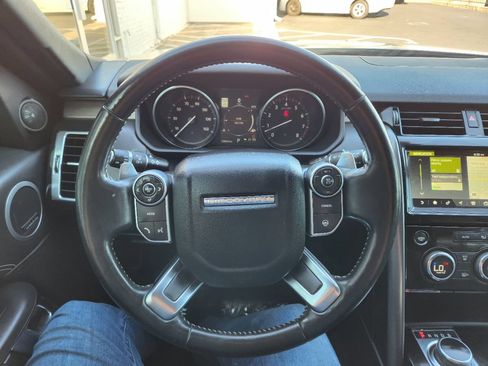 Used 2017 Land Rover Discovery HSE Luxury AWD/4WD image 24
