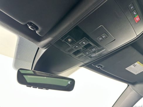 Used 2023 Volkswagen Atlas Cross Sport SEL R-Line image 19