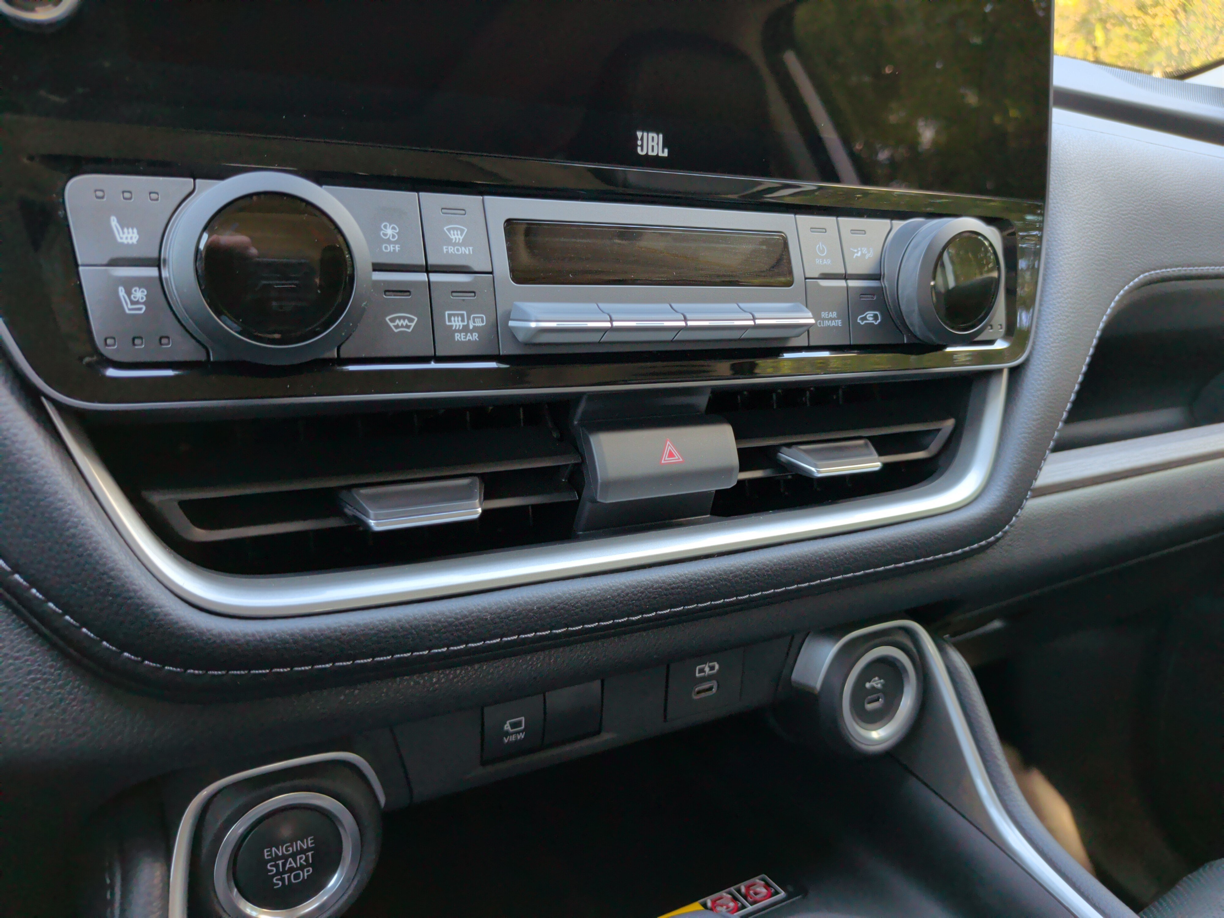 Used 2025 Toyota Grand Highlander AWD image 17