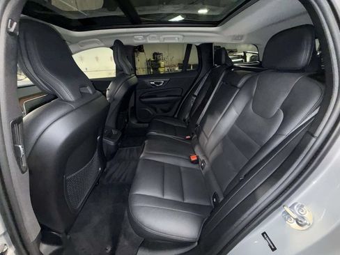 Used 2024 Volvo V60 B5 Cross Country Plus w/ Protection Package Premier AWD/4WD image 19