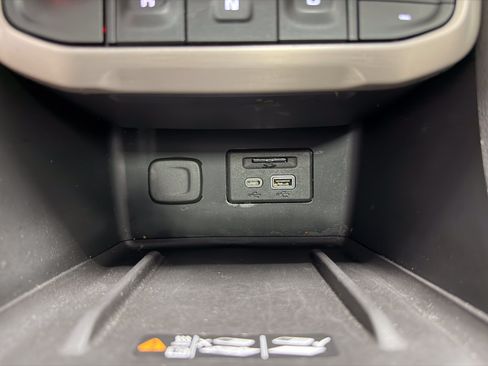 Used 2023 GMC Acadia Denali w/ Trailering Package FWD image 21