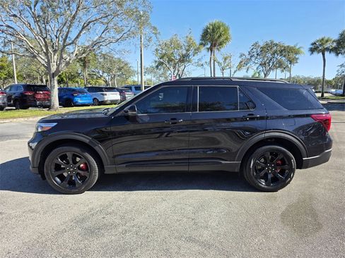 Used 2024 Ford Explorer ST w/ Equipment Group 401A image 3