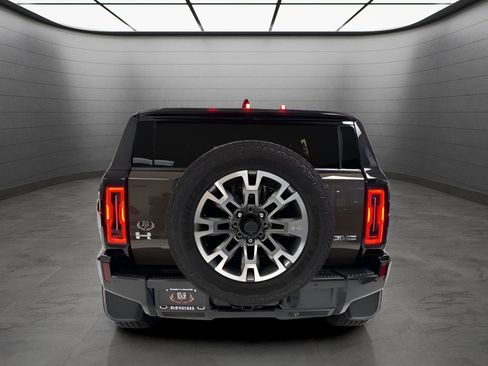 New 2025 GMC Hummer EV 3X w/ LPO, Cargo Utility Package image 4