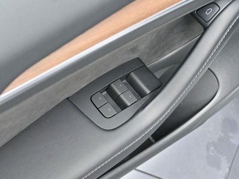 Used 2022 Tesla Model 3 RWD image 10