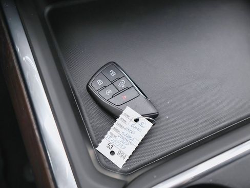 New 2026 GMC Sierra 2500 SLT w/ SLT Premium Package image 22