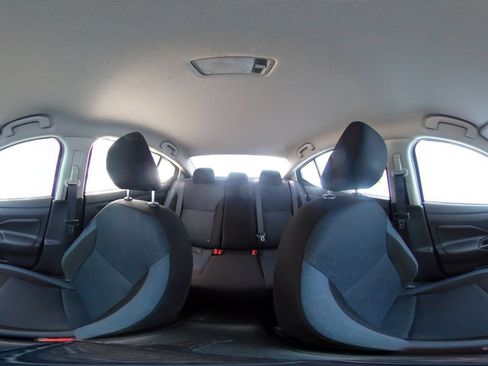 Used 2025 Nissan Versa SV FWD image 35