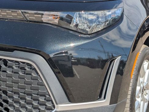 Certified 2025 Kia Soul LX image 10