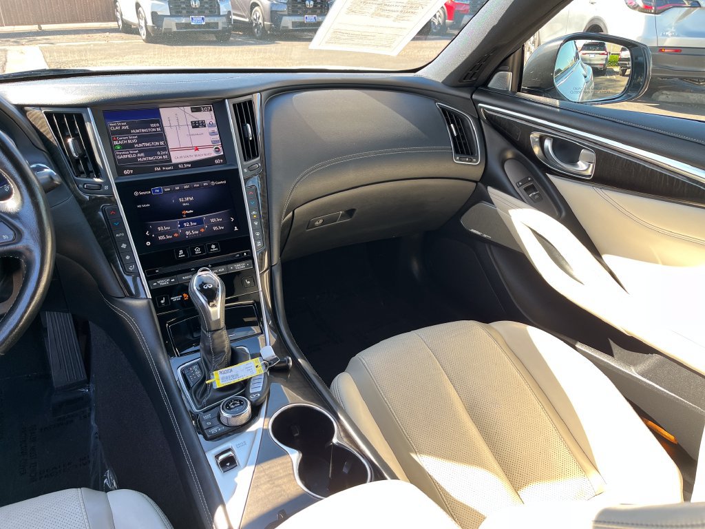 Used 2017 INFINITI Q60 3.0t w/ Premium Plus Package 3.0T RWD image 46
