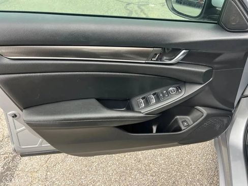 Used 2020 Honda Accord Sport image 26