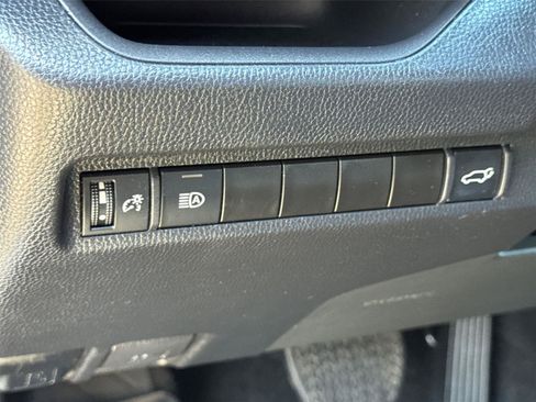 Used 2023 Toyota RAV4 XLE Premium FWD image 28