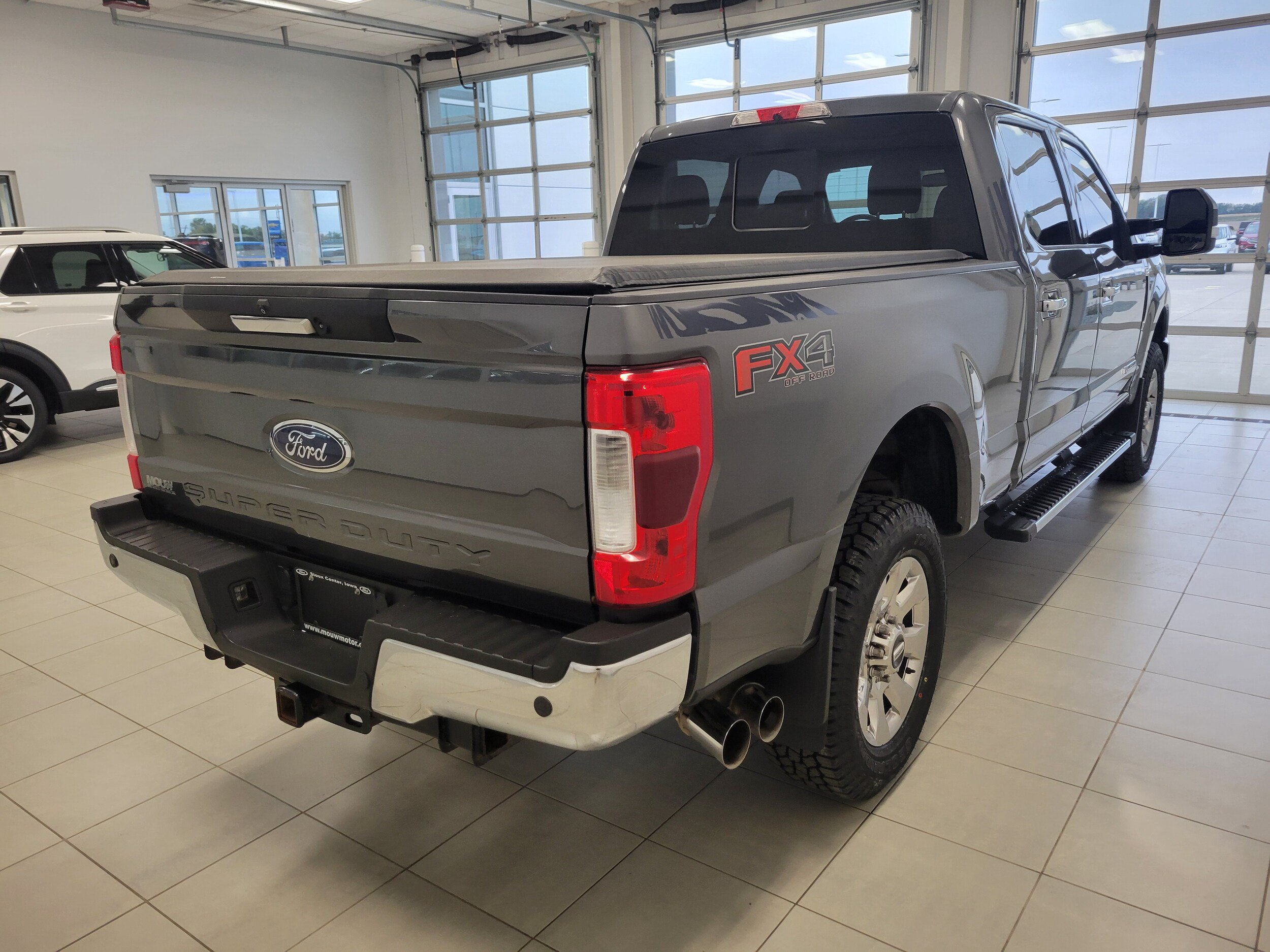 Used 2019 Ford F250 Lariat w/ Chrome Package AWD/4WD image 5