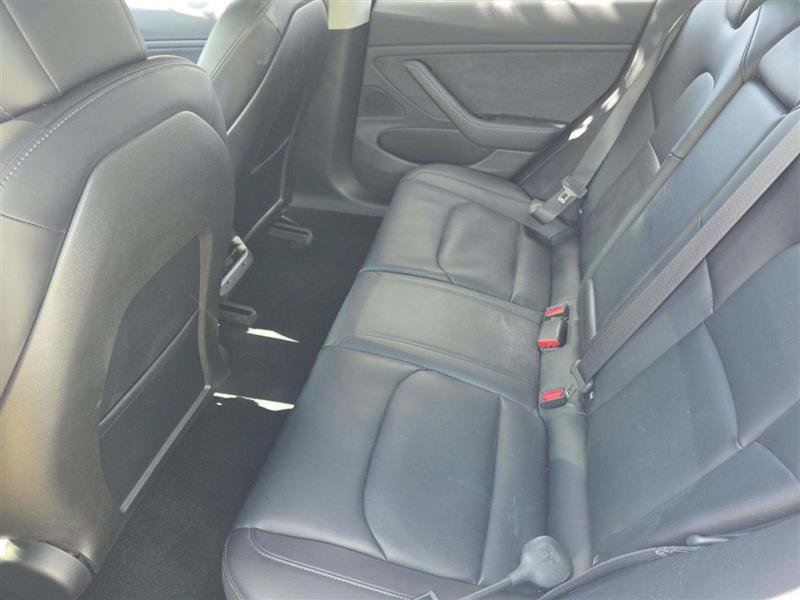Used 2018 Tesla Model 3 Long Range RWD image 4