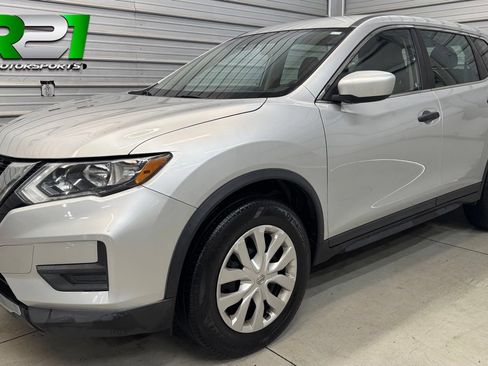 Used 2019 Nissan Rogue S AWD/4WD image 1