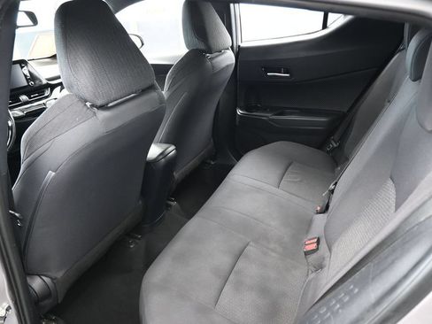 Used 2019 Toyota C-HR XLE FWD image 33