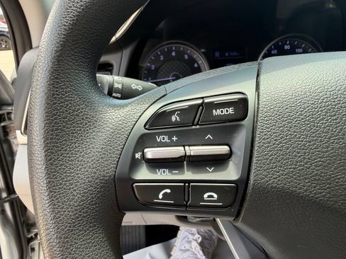 Used 2020 Hyundai Elantra SEL w/ Cargo Package (C1) FWD image 17