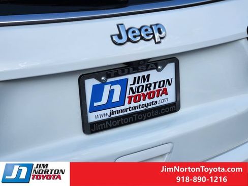 Used 2025 Jeep Compass Sport AWD/4WD image 11