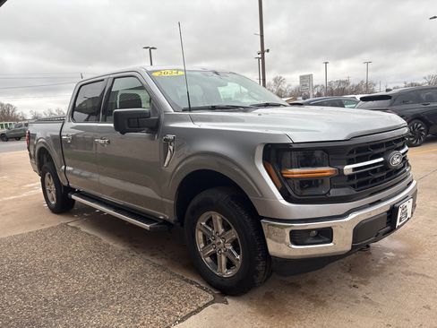 Used 2024 Ford F150 XLT w/ Tow/Haul Package image 7