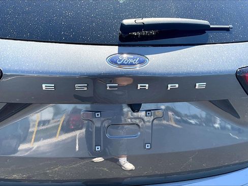 Used 2023 Ford Escape ST-Line FWD image 32